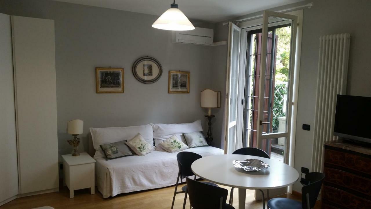 Il Giardinetto - Smart Working - Airport - Private Parking - Private Garden - Ducati - Philip Morris Apartment โบโลญญา ภายนอก รูปภาพ